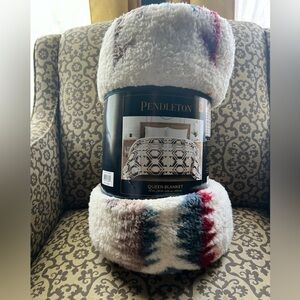 Pendleton queen sherpa blanket
